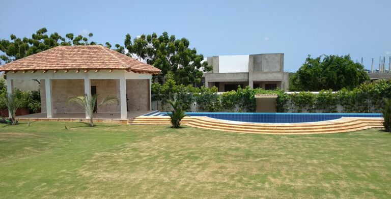 travertine pool side